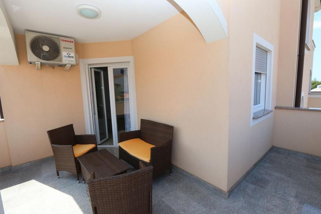 Guesthouse Медулин Екстериор снимка