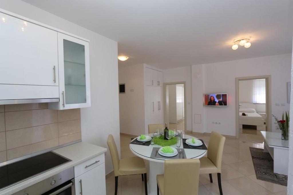 Guesthouse Медулин Екстериор снимка