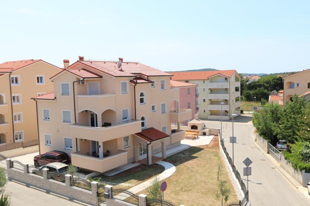 Guesthouse Медулин Екстериор снимка