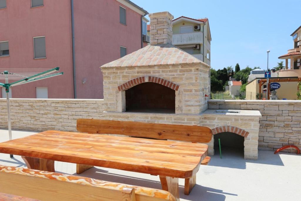 Guesthouse Медулин Екстериор снимка